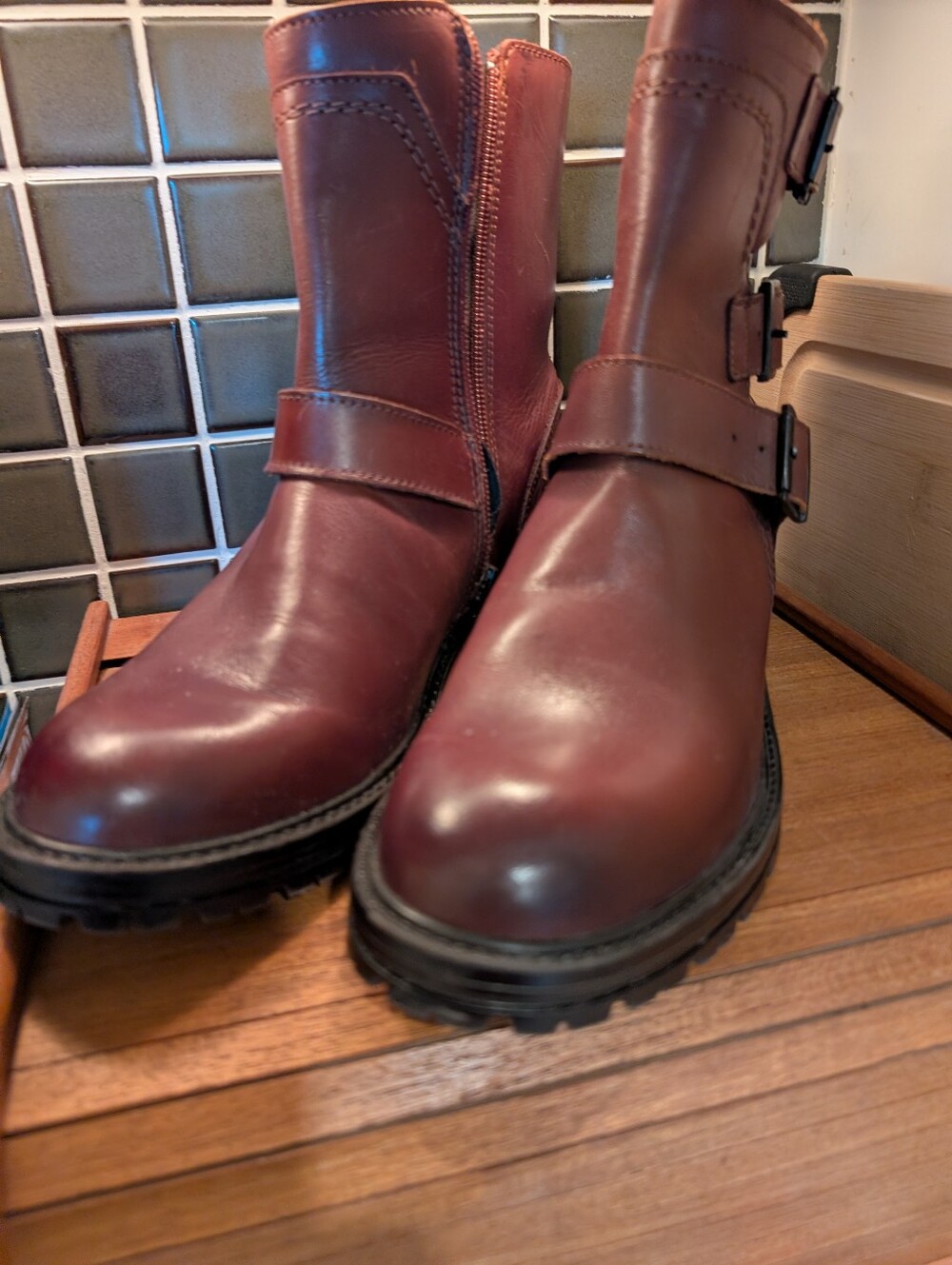 Women's Leather Mid-Calf Buckle Moto Boots in Burgundy Size 9
